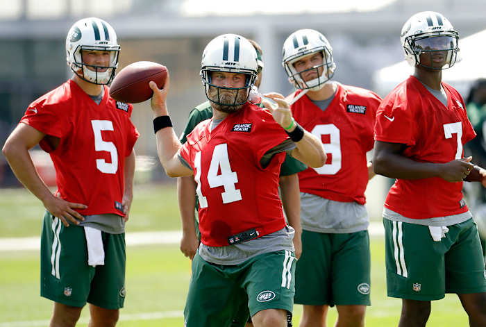 2016-0728-New-York-Jets-training-camp-Ryan-Fitzpatrick-Christian-Hackenberg-Bryce-Petty-Geno-Smith.jpg